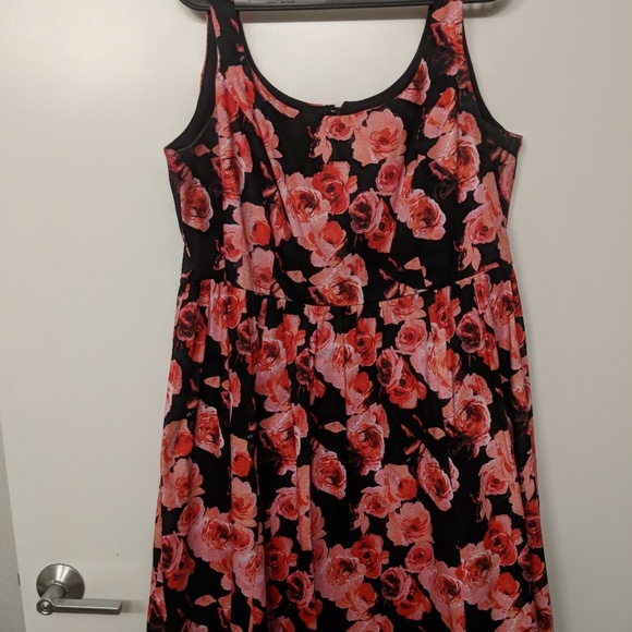 Floral fit and flare dress - Picture 2 of 2